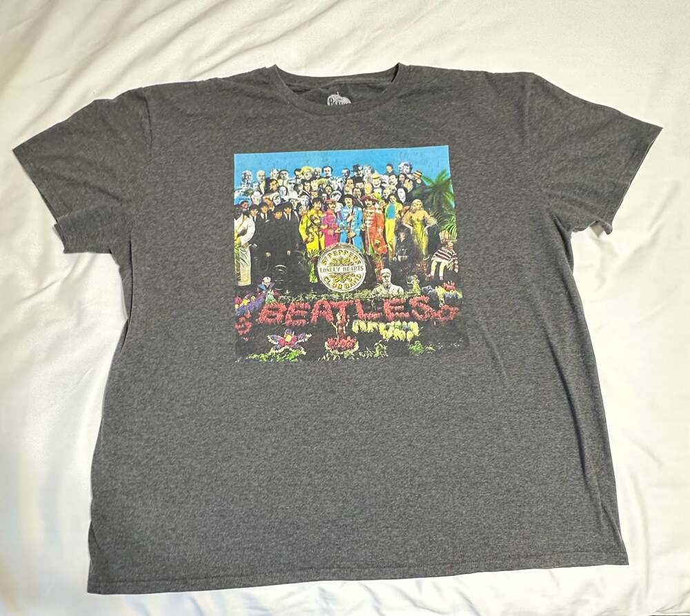 The Beatles Sgt. Pepper's Lonely Hearts Club Band Graphic T-Shirt Gray 2XL